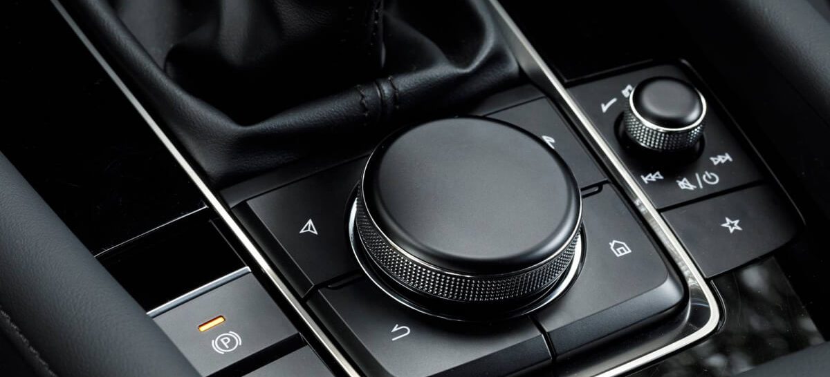 2021-Mazda-3-Premium-4dr-Hatchback-Aux-Controls-1200×546 2021-Mazda-3-Premium-4dr-Hatchback-Aux-Controls-1200×546